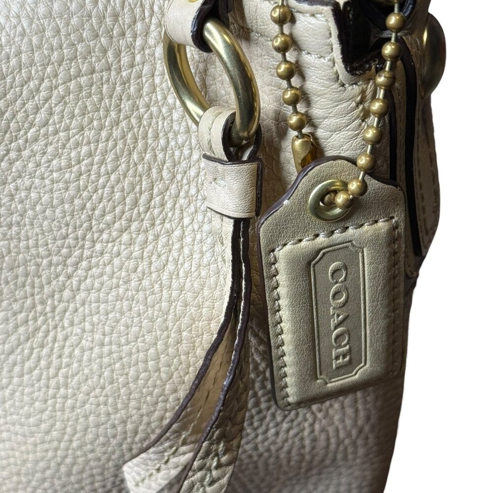 Coach 2007 Oversized Soho Hobo Bag - Picture 4 of 15